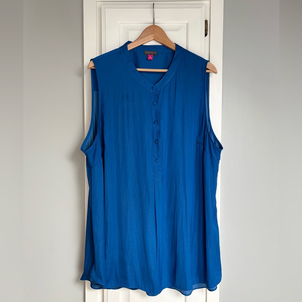 Vince Camuto || Dressy Blouse in Peacock Blue